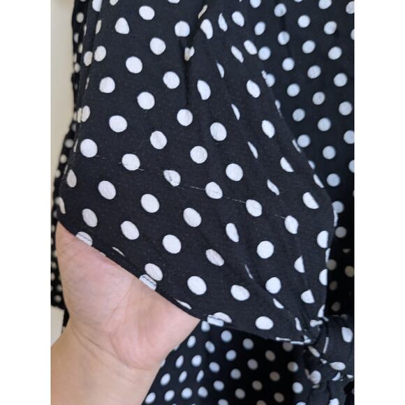 Michael Kors Women's Top Side Tie Button Close Black Polka Dot Size Large - Picture 8 of 13